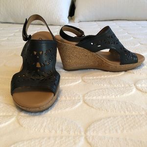 Black Clark’s wedges